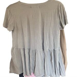 Women's Light Gray Short Sleeve Top